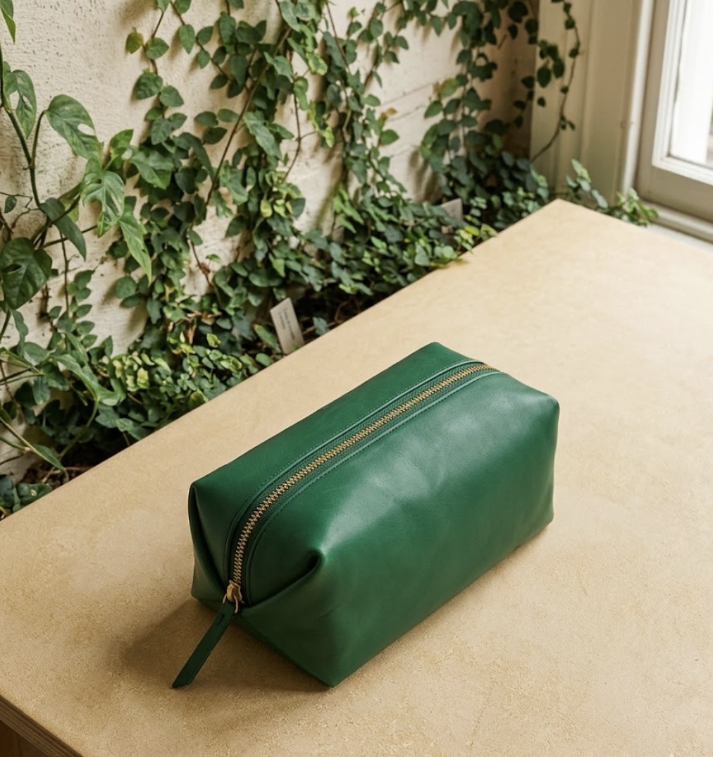 TRAVEL BAG