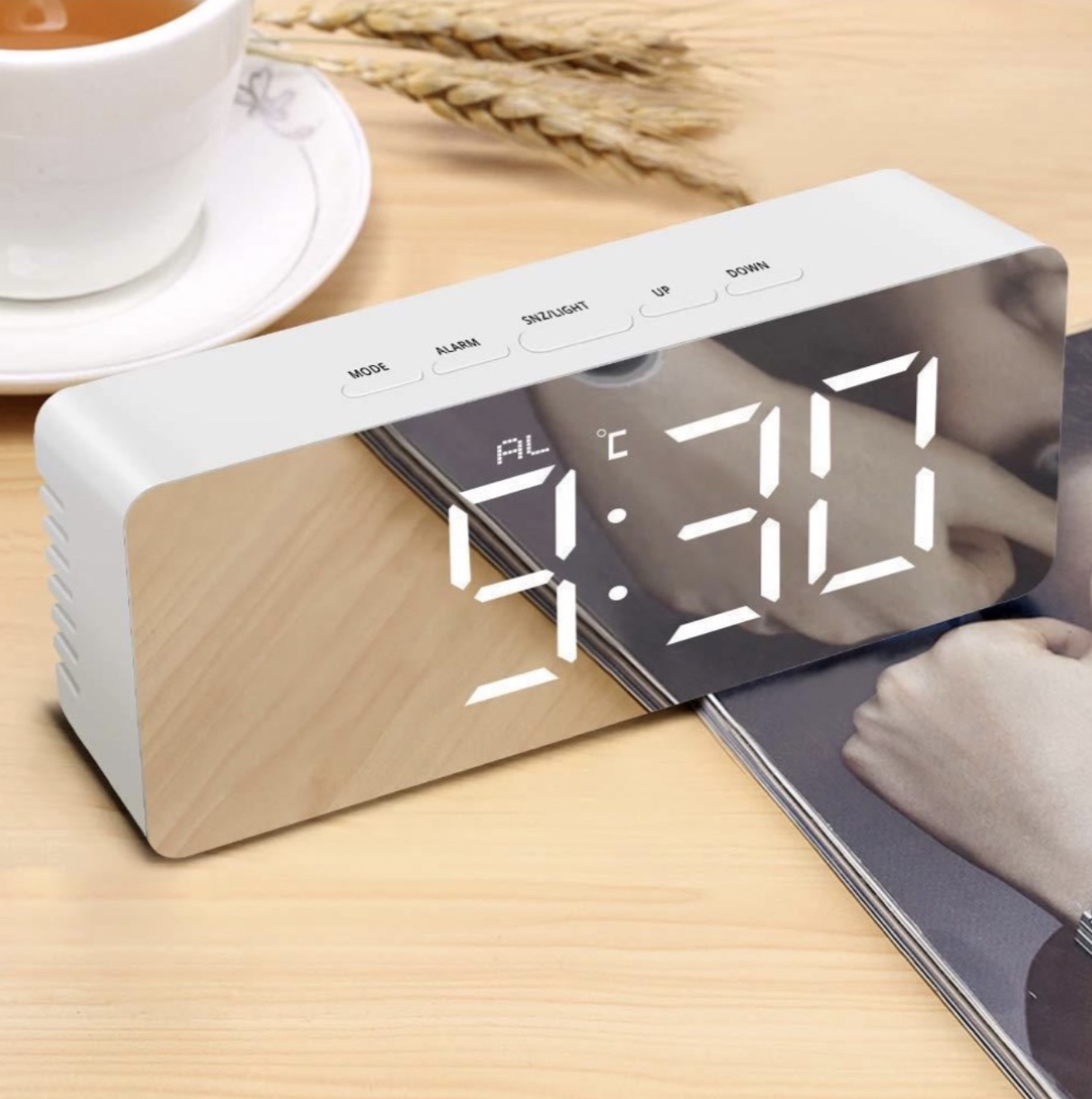 Kai Mirror Clock